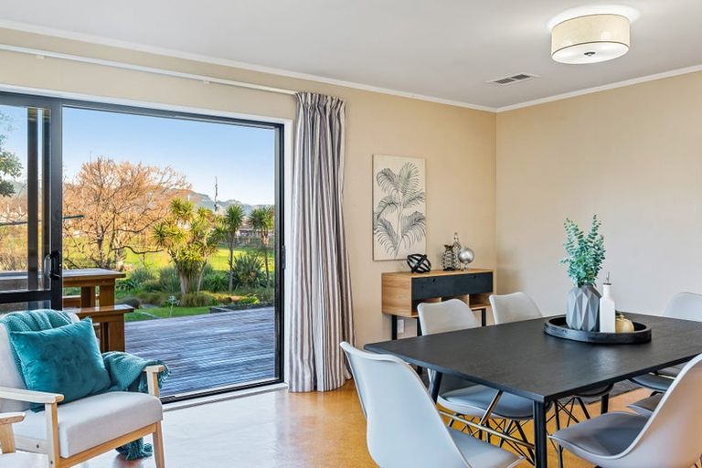 Photo of property in 6 The Avenue, Paraparaumu Beach, Paraparaumu, 5032