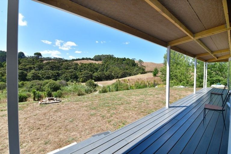 Photo of property in 33 Cory Road, Kaukapakapa, 0873
