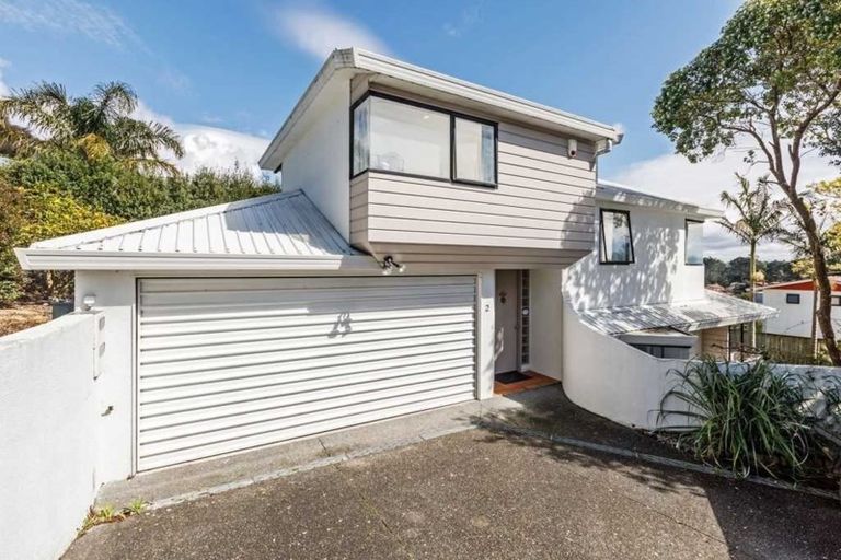 Photo of property in 2/8 Sunnynook Road, Sunnynook, Auckland, 0620