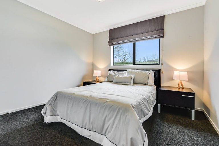 Photo of property in 12 Innswood Place, Rototuna North, Hamilton, 3210