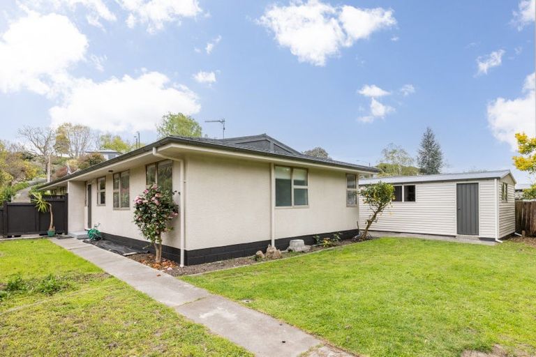 Photo of property in 19 Keirunga Road, Havelock North, 4130
