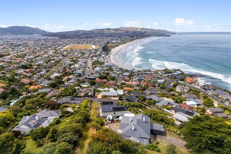 Photo of property in 113 Cliffs Road, Saint Clair, Dunedin, 9012