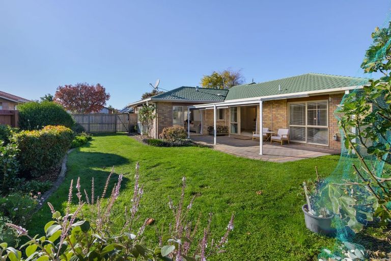 Photo of property in 33 Cate Road, Rototuna North, Hamilton, 3210