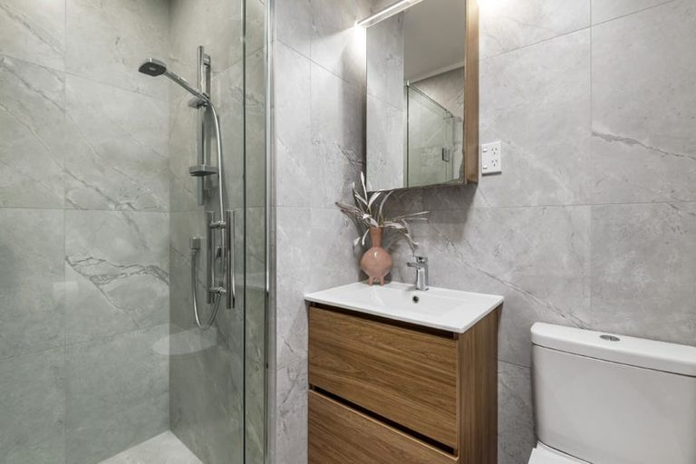 Photo of property in 1/41 Quebec Road, Milford, Auckland, 0620