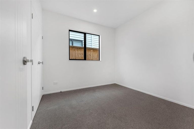 Photo of property in 11 Cronshaw Road, Karaka, Papakura, 2113