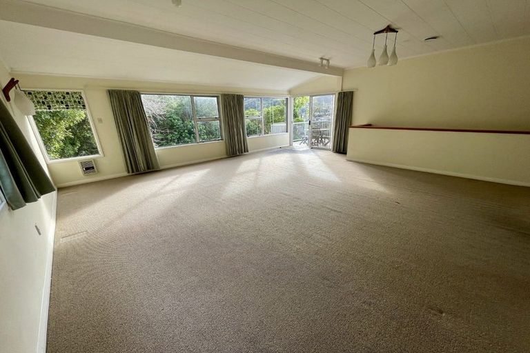 Photo of property in 111 Cockayne Road, Khandallah, Wellington, 6035