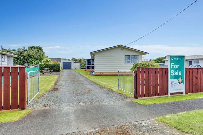 Photo of property in 25 Kapuni Street, Manaia, 4612