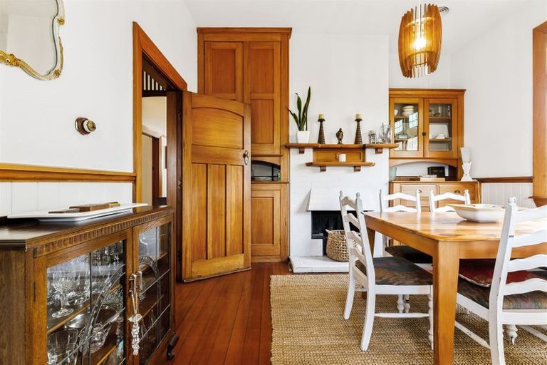 Photo of property in 1/28 Corson Avenue, Beckenham, Christchurch, 8023