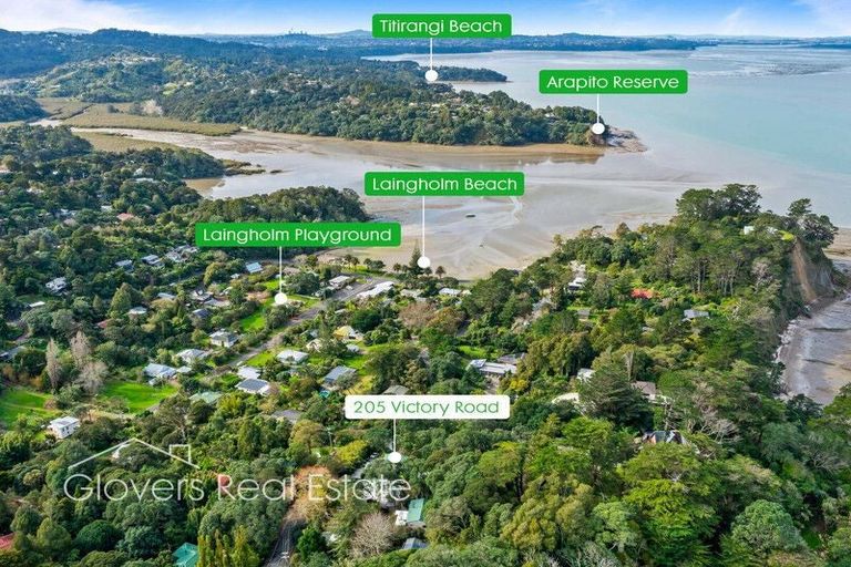 Photo of property in 205 Victory Road, Laingholm, Auckland, 0604