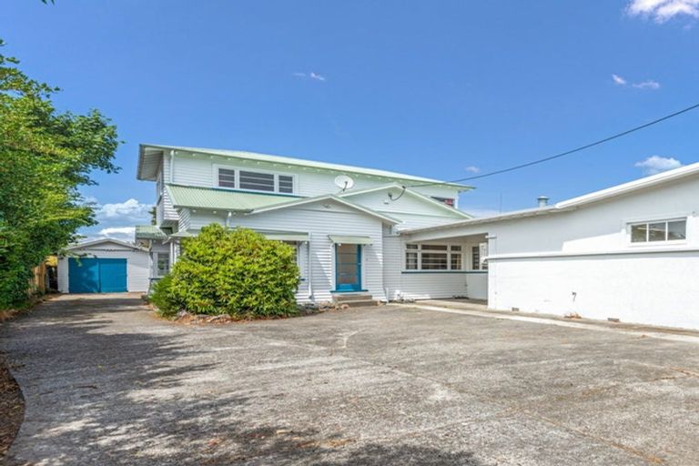 Photo of property in 64 Limbrick Street, Terrace End, Palmerston North, 4410