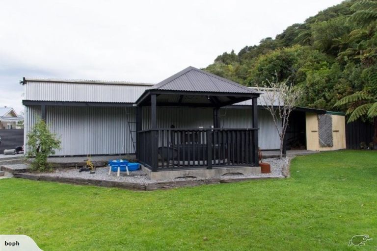 Photo of property in 232 Marsden Road, Greymouth, 7805