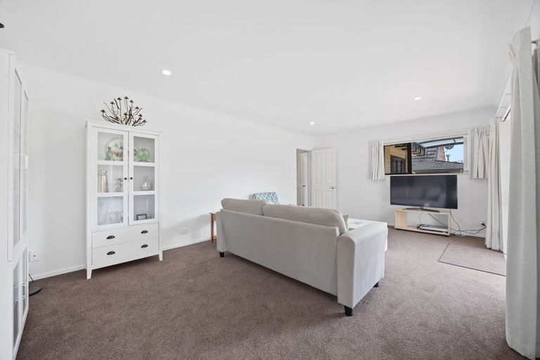 Photo of property in 9 Starlight Cove, Hobsonville, Auckland, 0618