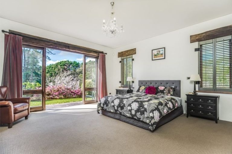 Photo of property in 390 Clevedon Kawakawa Road, Clevedon, Papakura, 2585