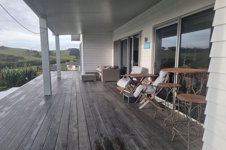 Photo of property in 14 Lori Lane, Coopers Beach, 0420