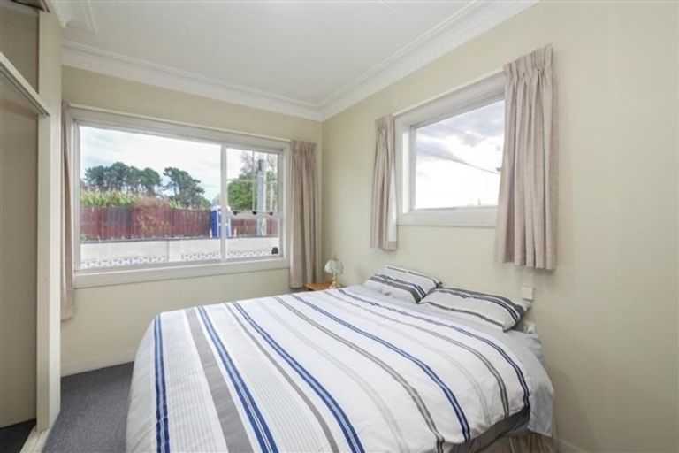 Photo of property in 27 Isadore Road, Saint Clair, Dunedin, 9012