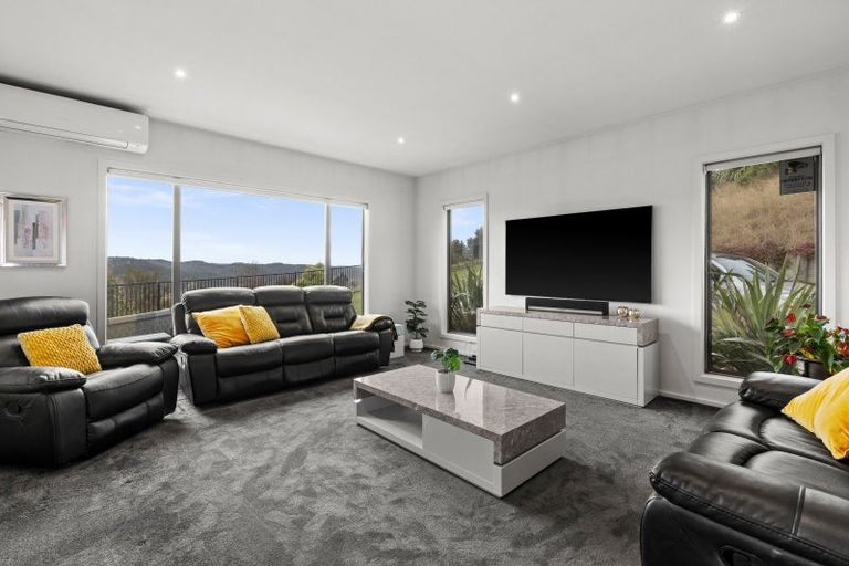 Photo of property in 19 Esk View Road, Eskdale, Napier, 4182