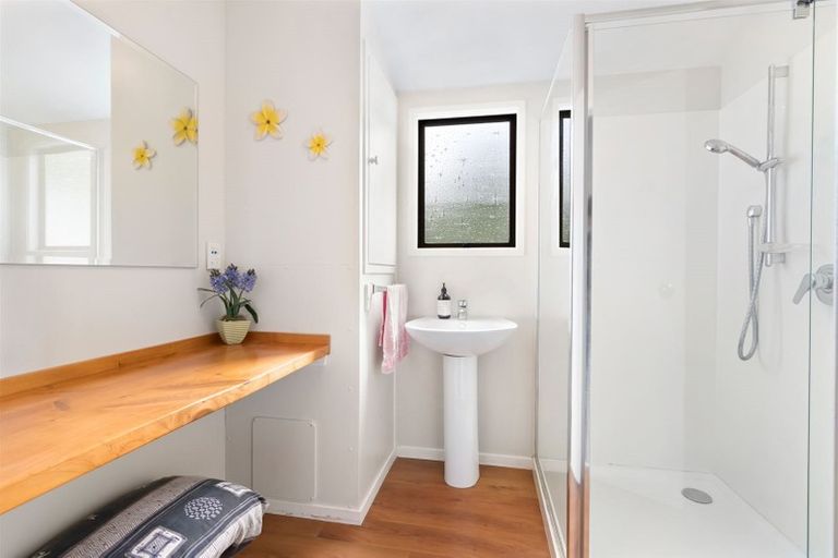 Photo of property in 315 Muriwai Road, Waimauku, 0881