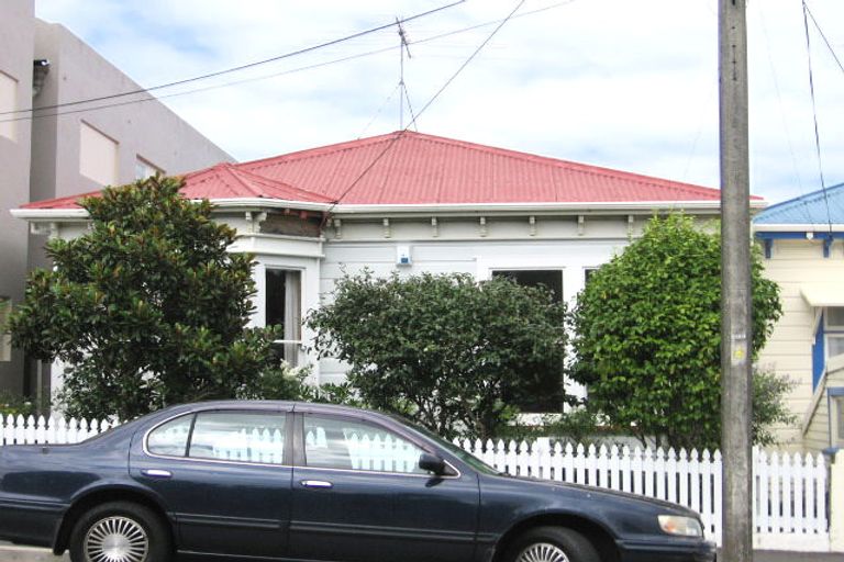 Photo of property in 56 Wilson Street, Newtown, Wellington, 6021