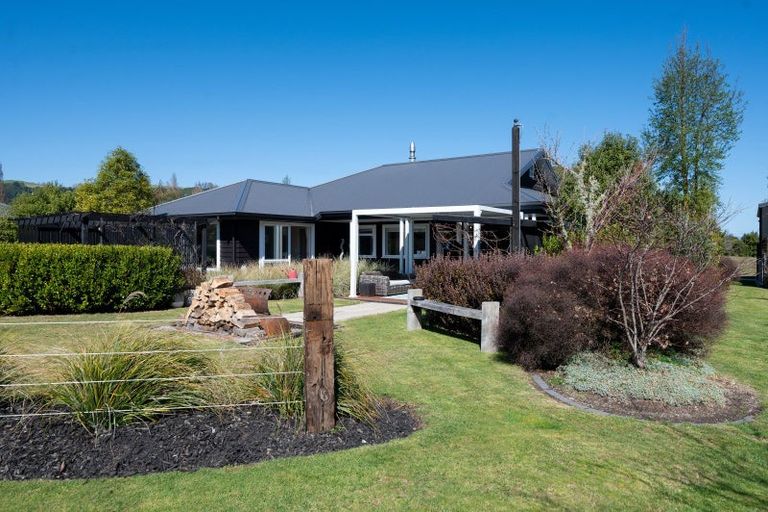 Photo of property in 500 Kinloch Road, Kinloch, Taupo, 3377