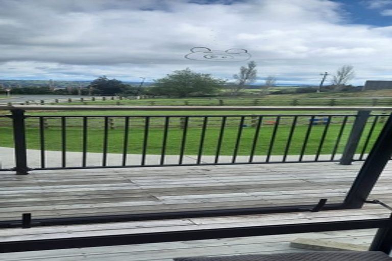 Photo of property in 6 Puketiro Road, Whitford, 2571