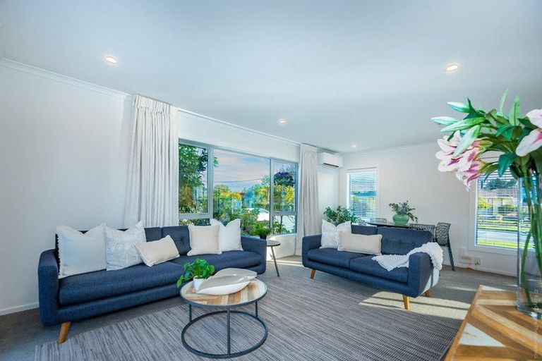 Photo of property in 86 Englefield Road, Northwood, Christchurch, 8051