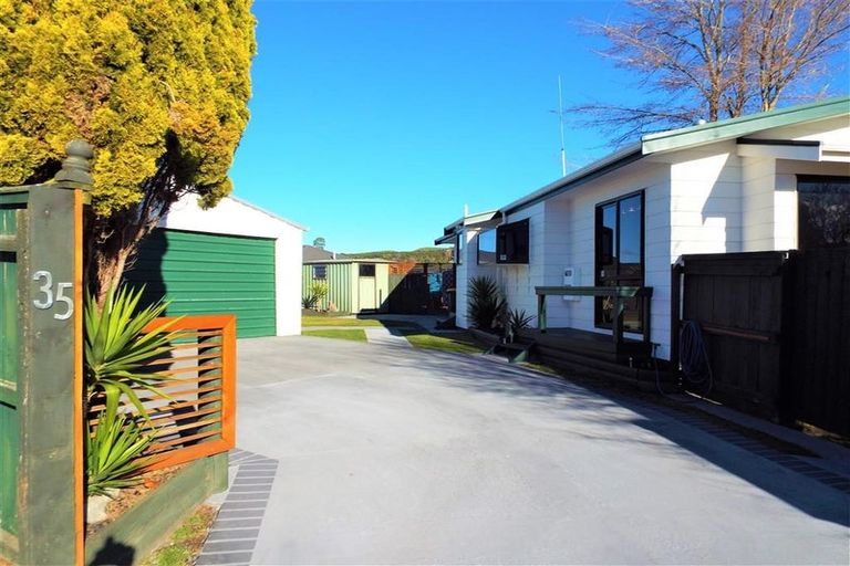 Photo of property in 35 Blomfield Street, Pukehangi, Rotorua, 3015