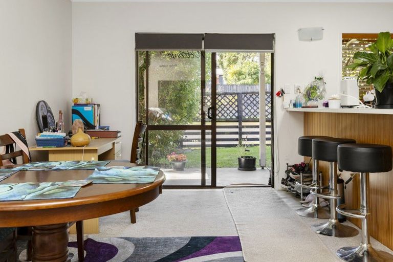 Photo of property in 1/19 Chesham Avenue, Waipahihi, Taupo, 3330