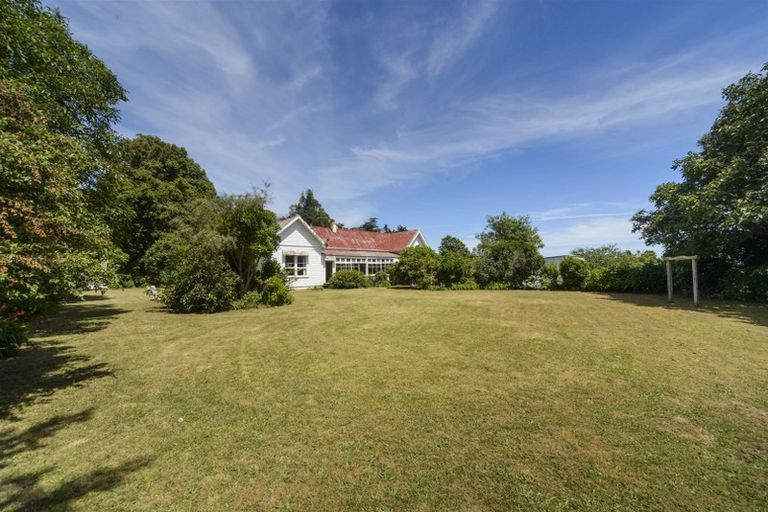 Photo of property in 2603 Kimbolton Road, Kiwitea, Feilding, 4777