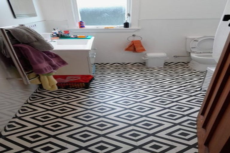 Photo of property in 19 Higgins Street, Woodend, 7610