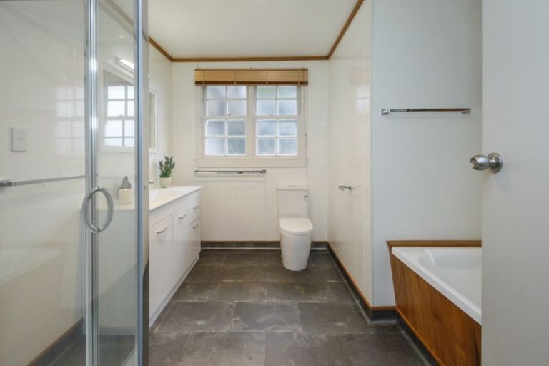 Photo of property in 273 Parewanui Road, Bulls, 4894