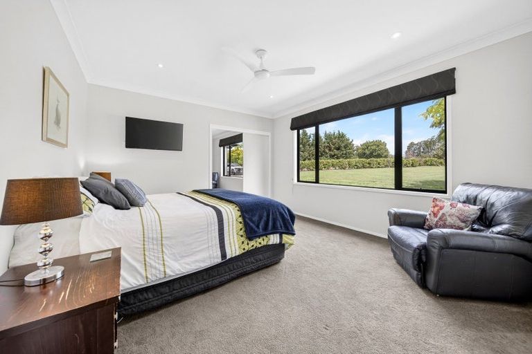 Photo of property in 9 Campbell Drive, Martinborough, 5711