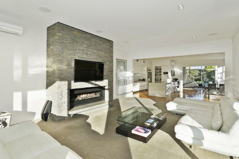 Photo of property in 8 Royds Street, Fendalton, Christchurch, 8014