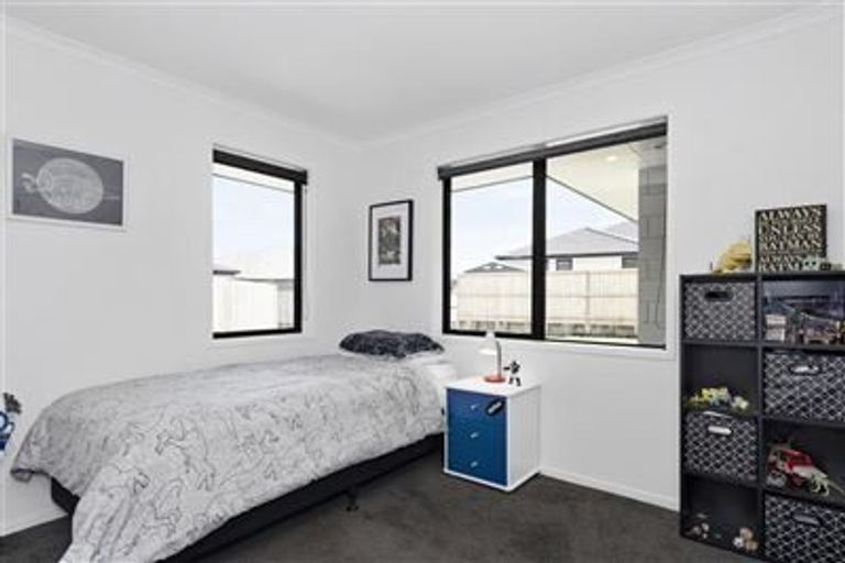 Photo of property in 28 Applin Lane, Pyes Pa, Tauranga, 3112