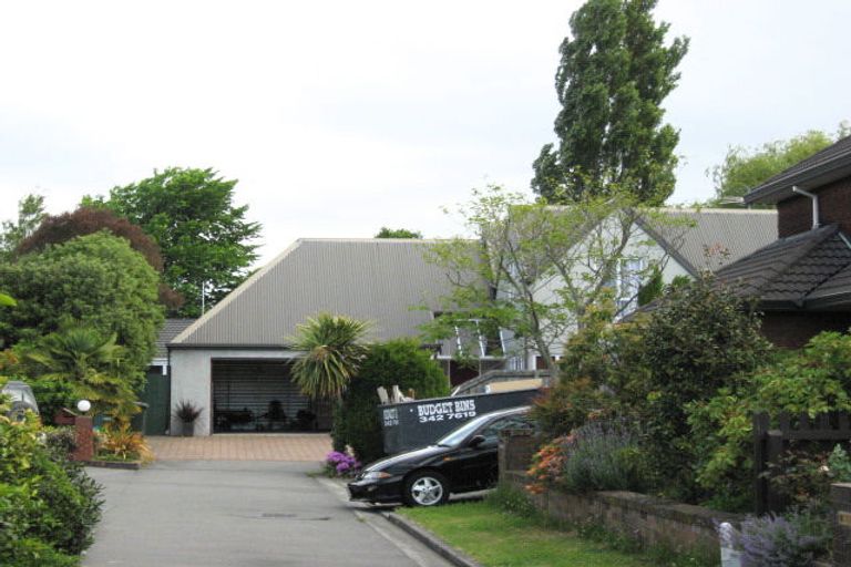Photo of property in 243 Maidstone Road, Avonhead, Christchurch, 8042