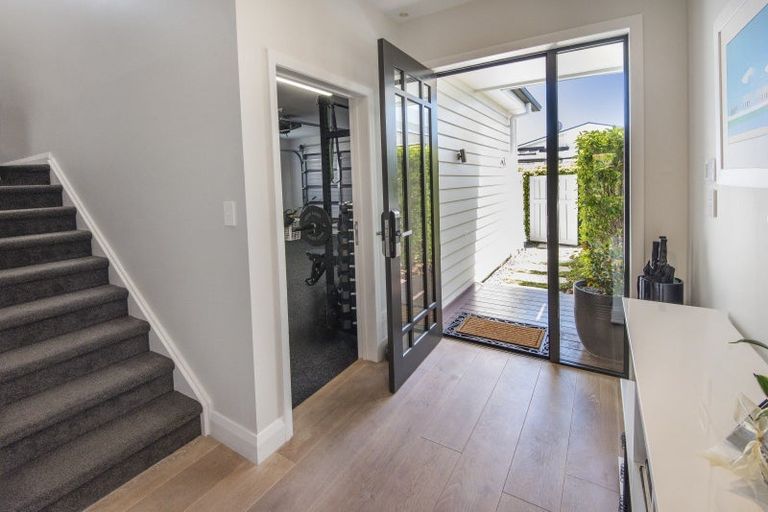 Photo of property in 63a Aramoana Avenue, Devonport, Auckland, 0624