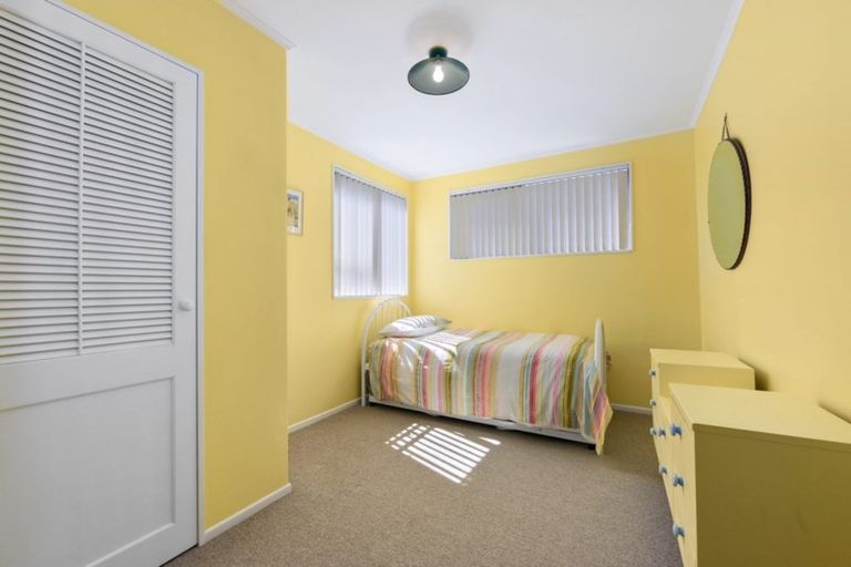 Photo of property in 8 Greenwich Grove, Stokes Valley, Lower Hutt, 5019