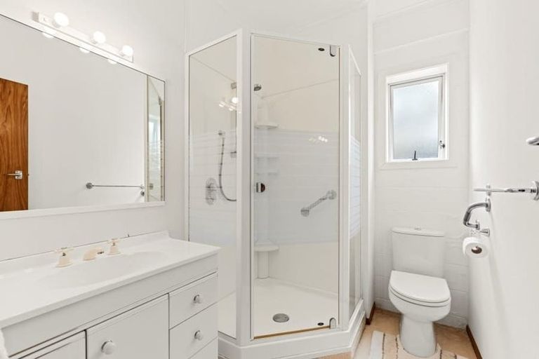 Photo of property in 34 Ngaio Street, Strandon, New Plymouth, 4312