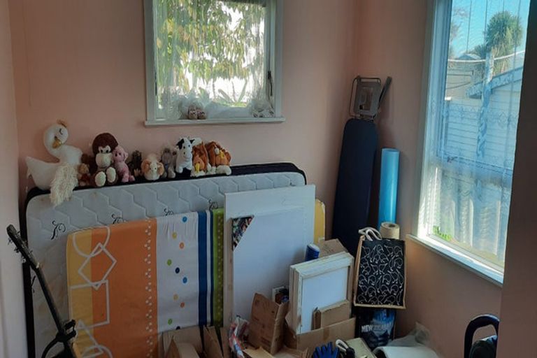 Photo of property in 34 Balmoral Street, Levin, 5510