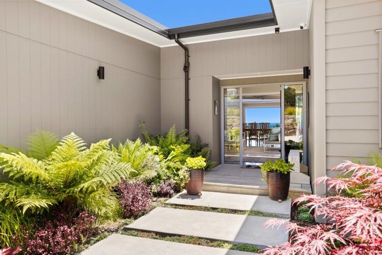 Photo of property in 116 Stratford Drive, Cable Bay, 0420