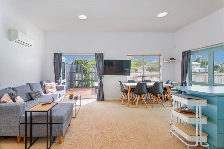 Photo of property in 17 Endeavour Close, Whitianga, 3510