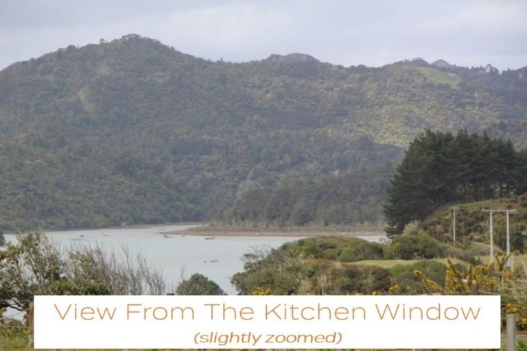 Photo of property in 73 North Street, Mokau, 4376