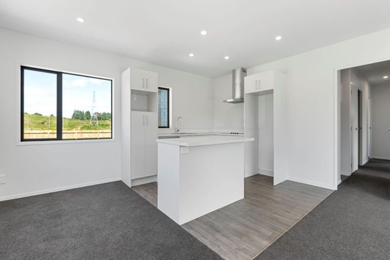 Photo of property in 16 Guy King Place, Huntly, 3700