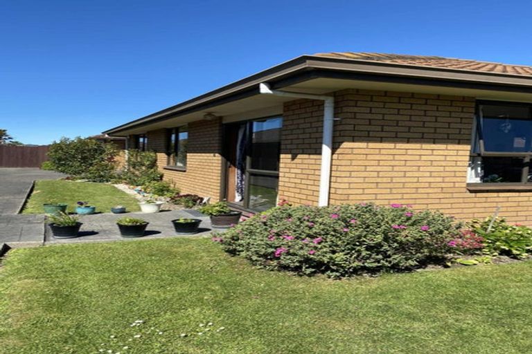Photo of property in 42a Victoria Street, Rangiora, 7400