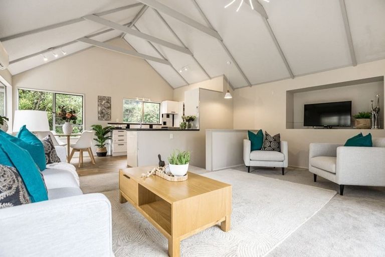 Photo of property in 5/40 Radiata Lane, Chatswood, Auckland, 0626