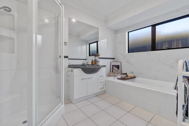 Photo of property in 4 Inagh Close, Dannemora, Auckland, 2016