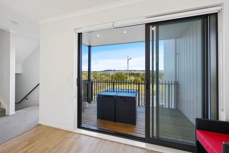 Photo of property in 1 Bonnette Road, Flat Bush, Auckland, 2019