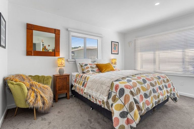 Photo of property in 73 Dunns Avenue, The Pines Beach, 7630