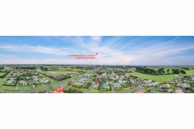 Photo of property in 38 Kirkoswald Street, Wallacetown, 9816