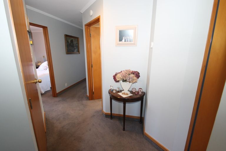 Photo of property in 15 Silverstream Drive, Mosgiel, 9024