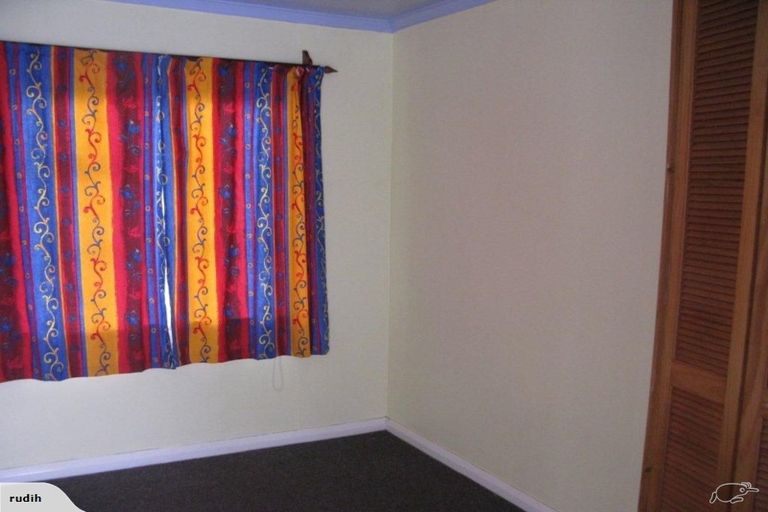 Photo of property in 15 Mana View Road, Paremata, Porirua, 5026